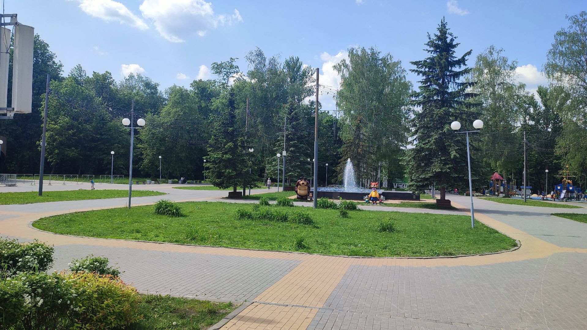 Кашира, парк, фонтанчик питьевой, барьер, мособлпарк