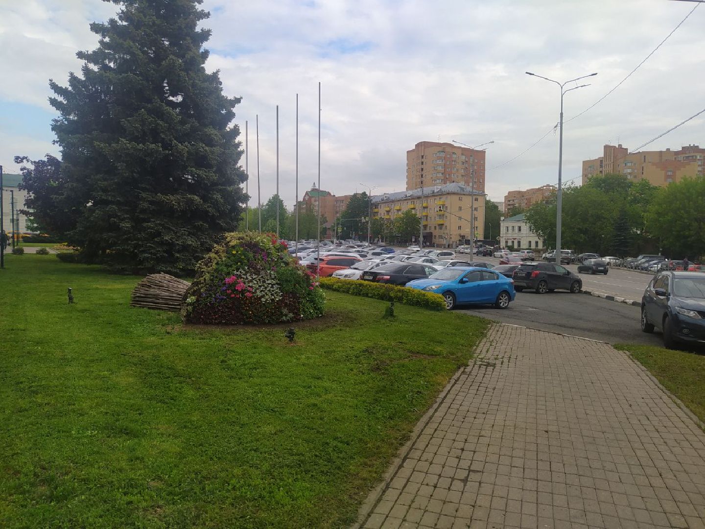 Истра, цветник, благоустройство