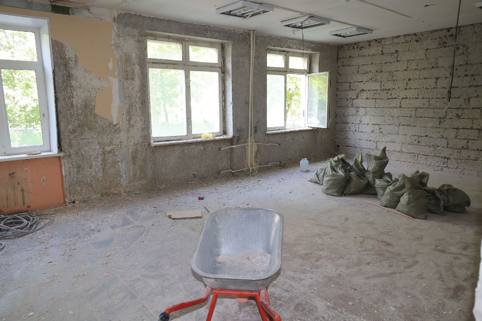 капремонт, поликлиника, Дзержинский