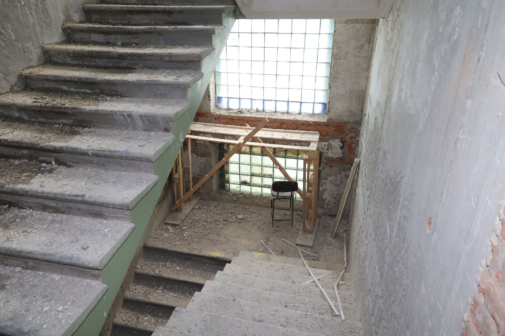 капремонт, поликлиника, Дзержинский