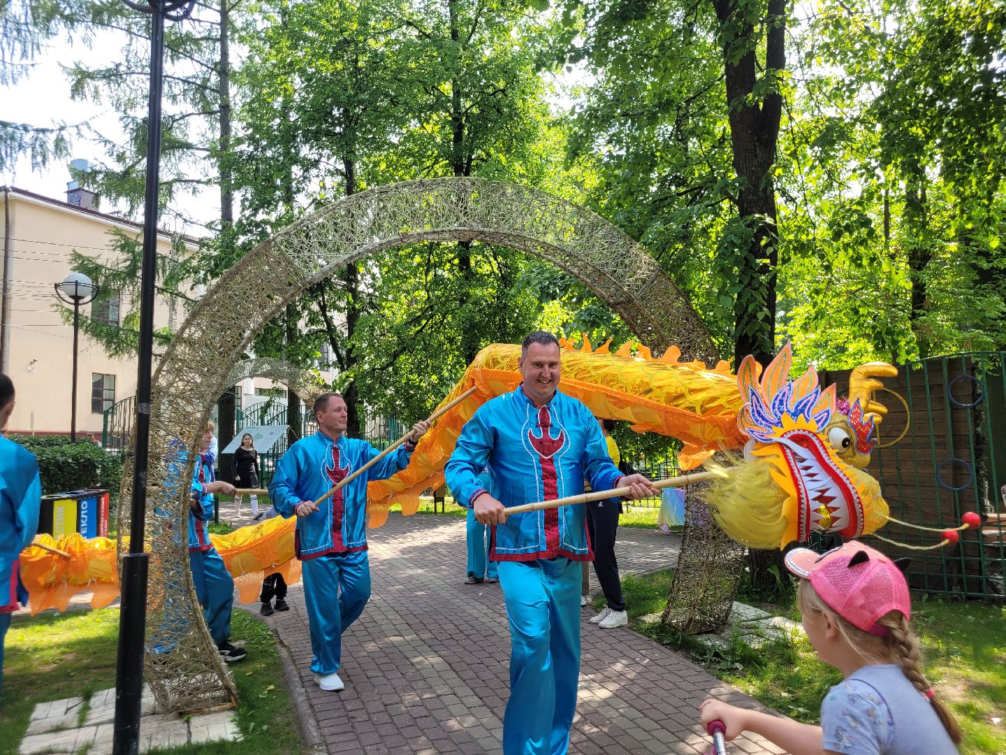 нетипичные парки; китайская культура; видное; праздник