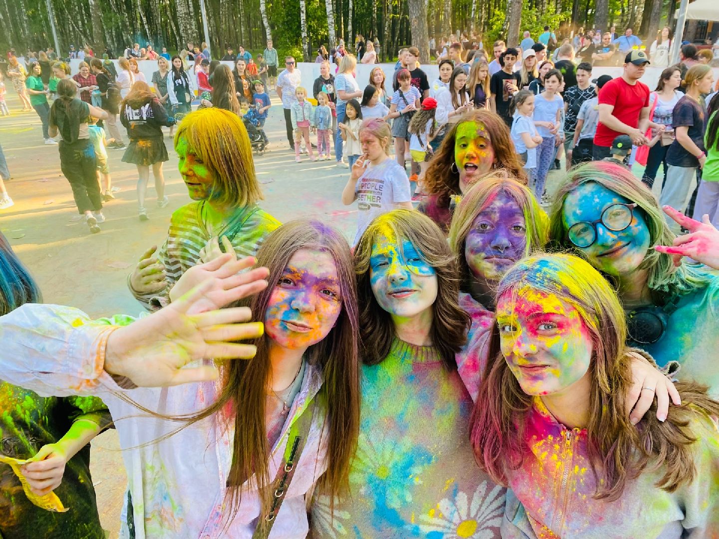 Домодедово, парк Елочки, Холли, фестиваль красок