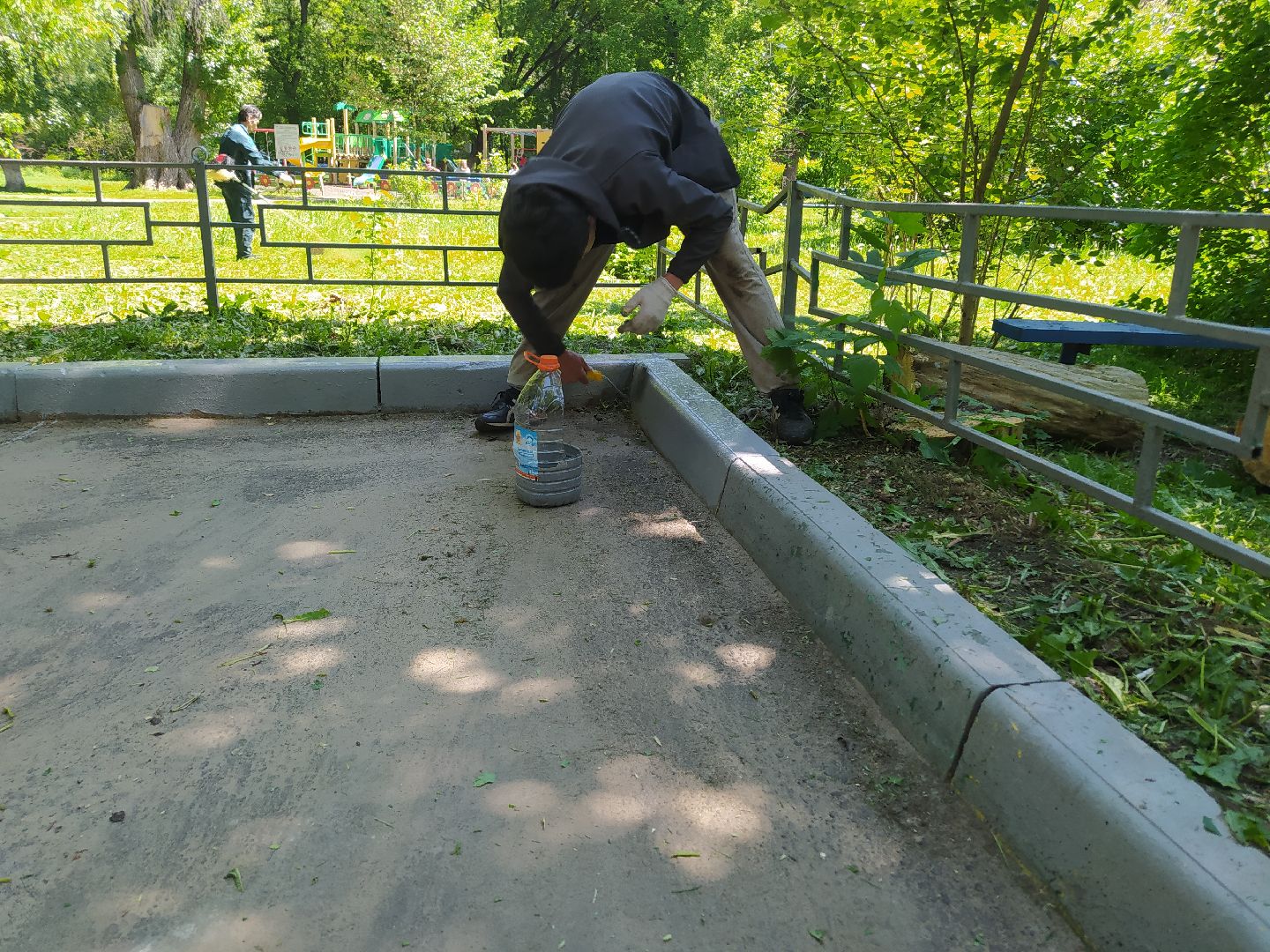 Покраска, бордюр, благоустройство