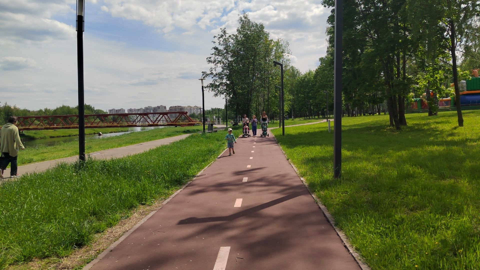 Пушкинский округ, Ивантеевка, городской парк, отдых, жители, досуг, ЖКХ, содержание территорий