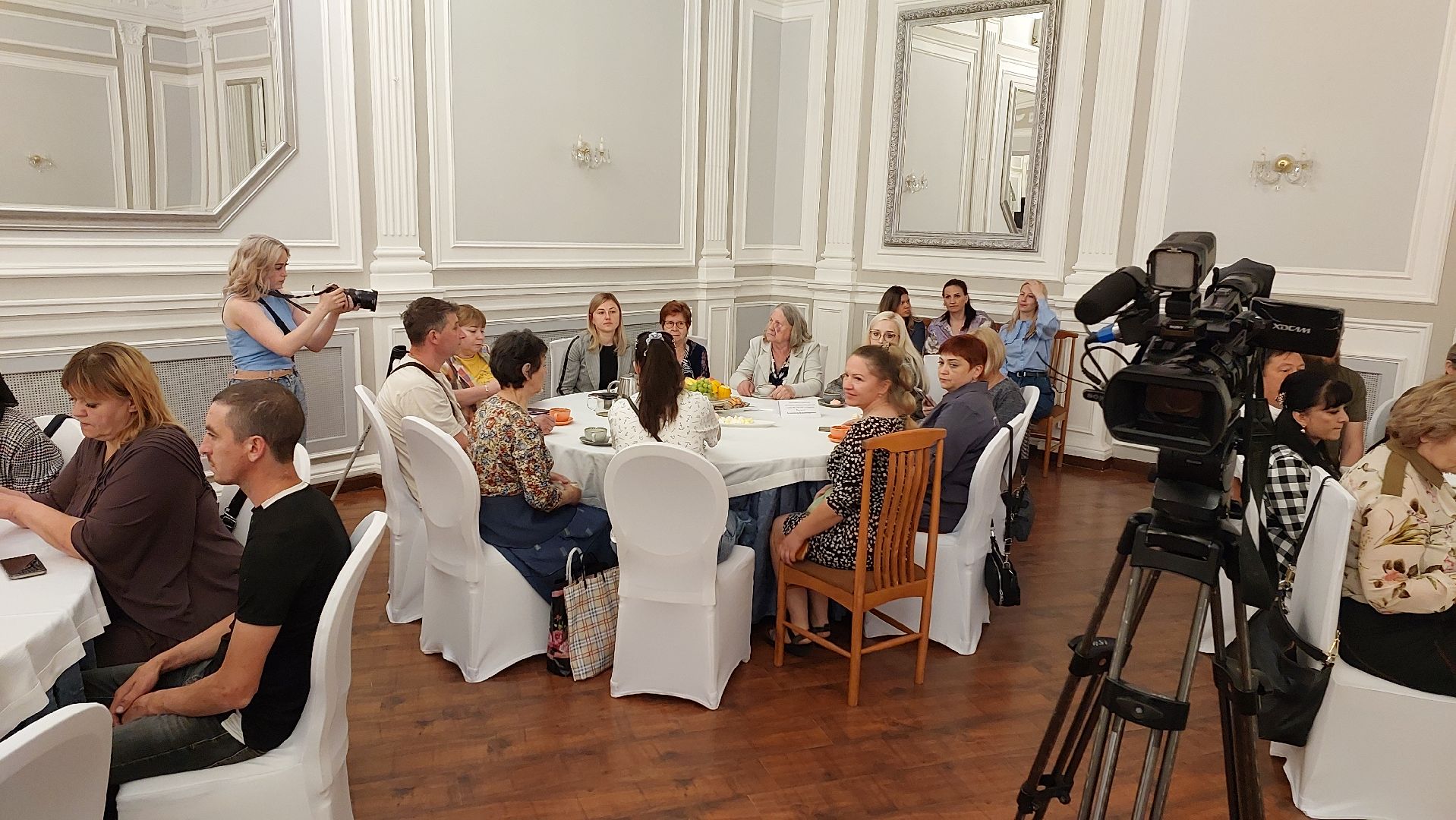 сво, спецоперация, серпухов, молебен, чаепитие, военные, семьи военных, волонтеры,