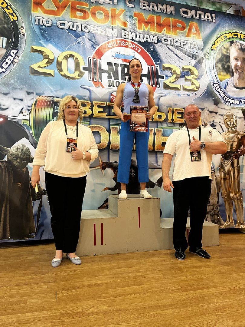 Спорт, бицепс, штанга, соревнования