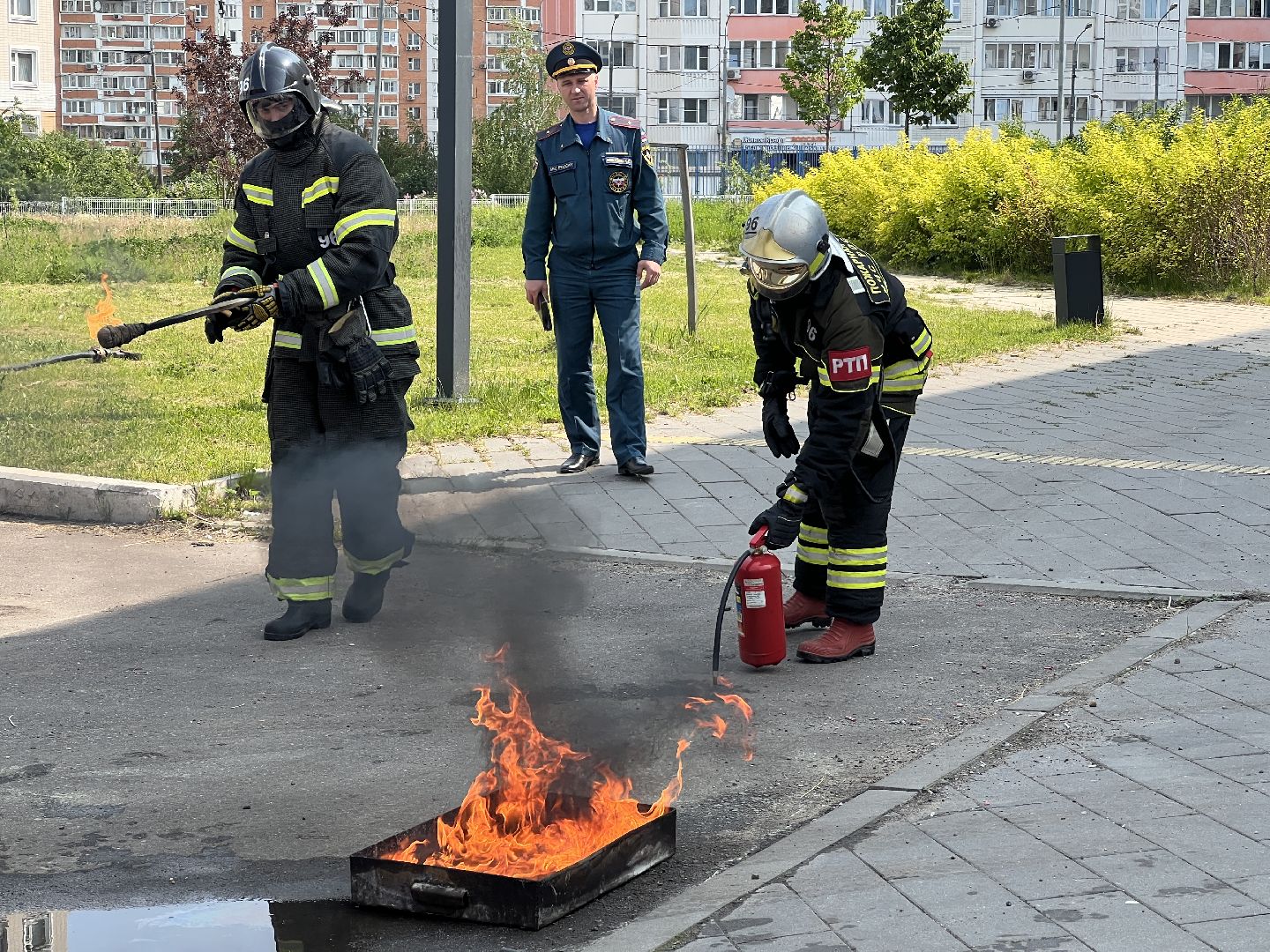 Химки, школьный лагерь, пожарные, МЧС, противопожарная безопасность
