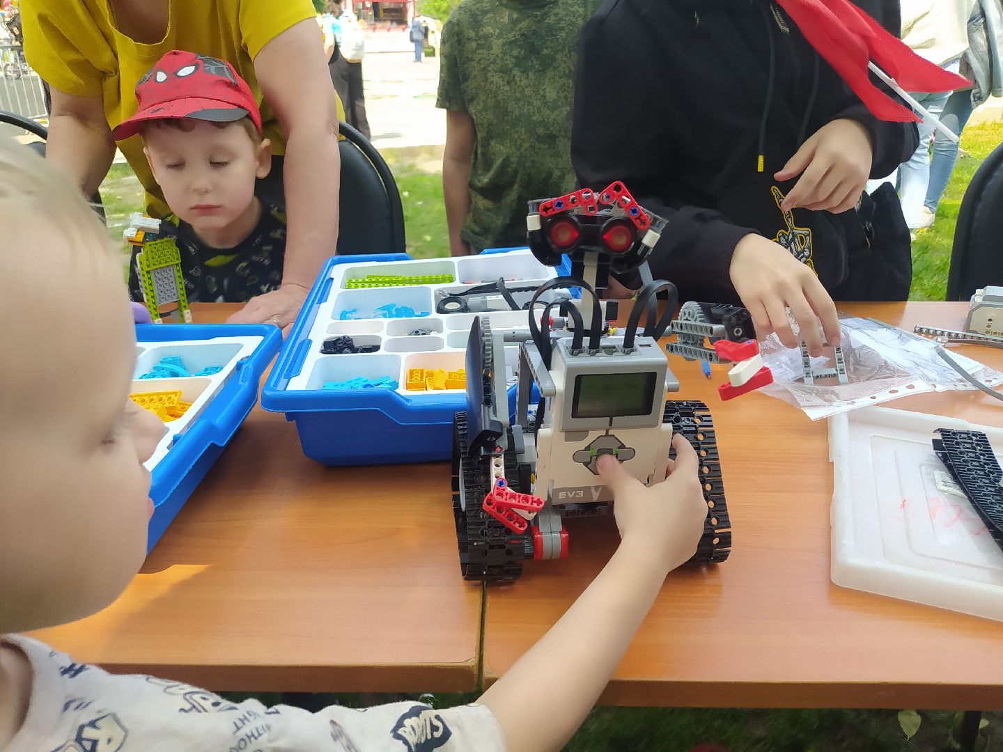 Робототехника, мастер-класс, парк, День защиты детей