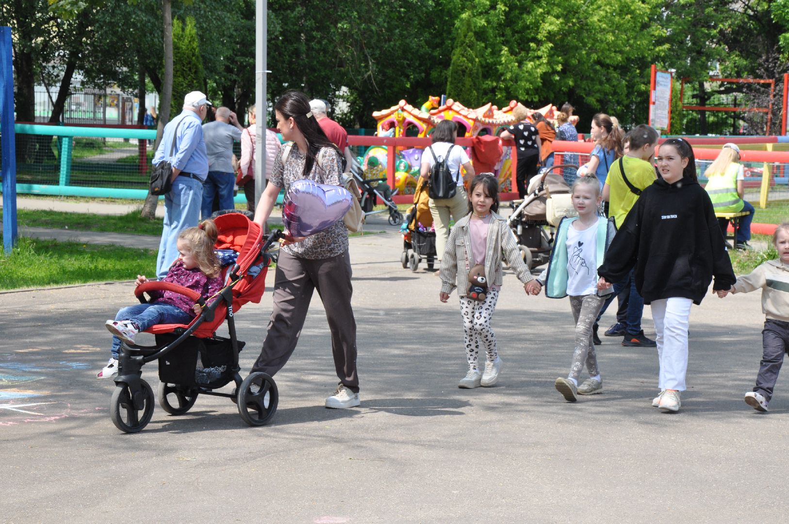 серпухов, праздник, парк, парк питомник, концерт, шоу,