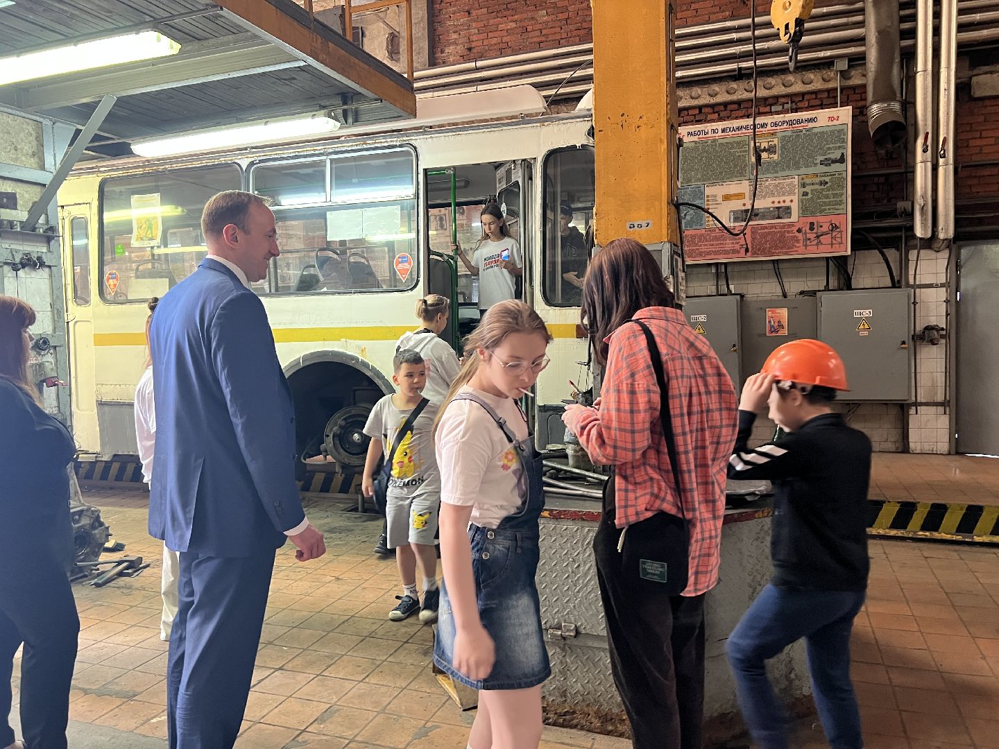 Химки, транспорт, экскурсия, Химкиэлектротранс, троллейбус, День защиты детей