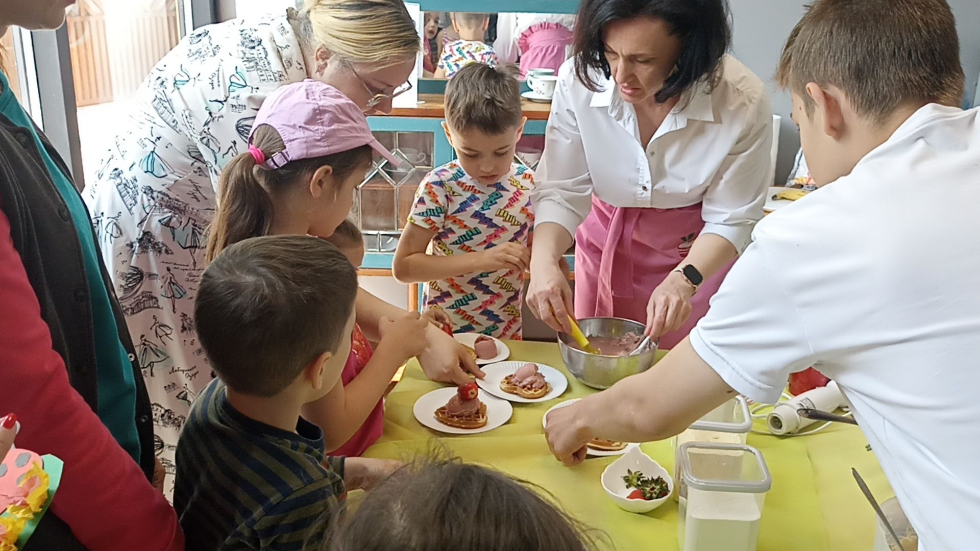 Серпухов, Подмосковье, парк, дети, десерт