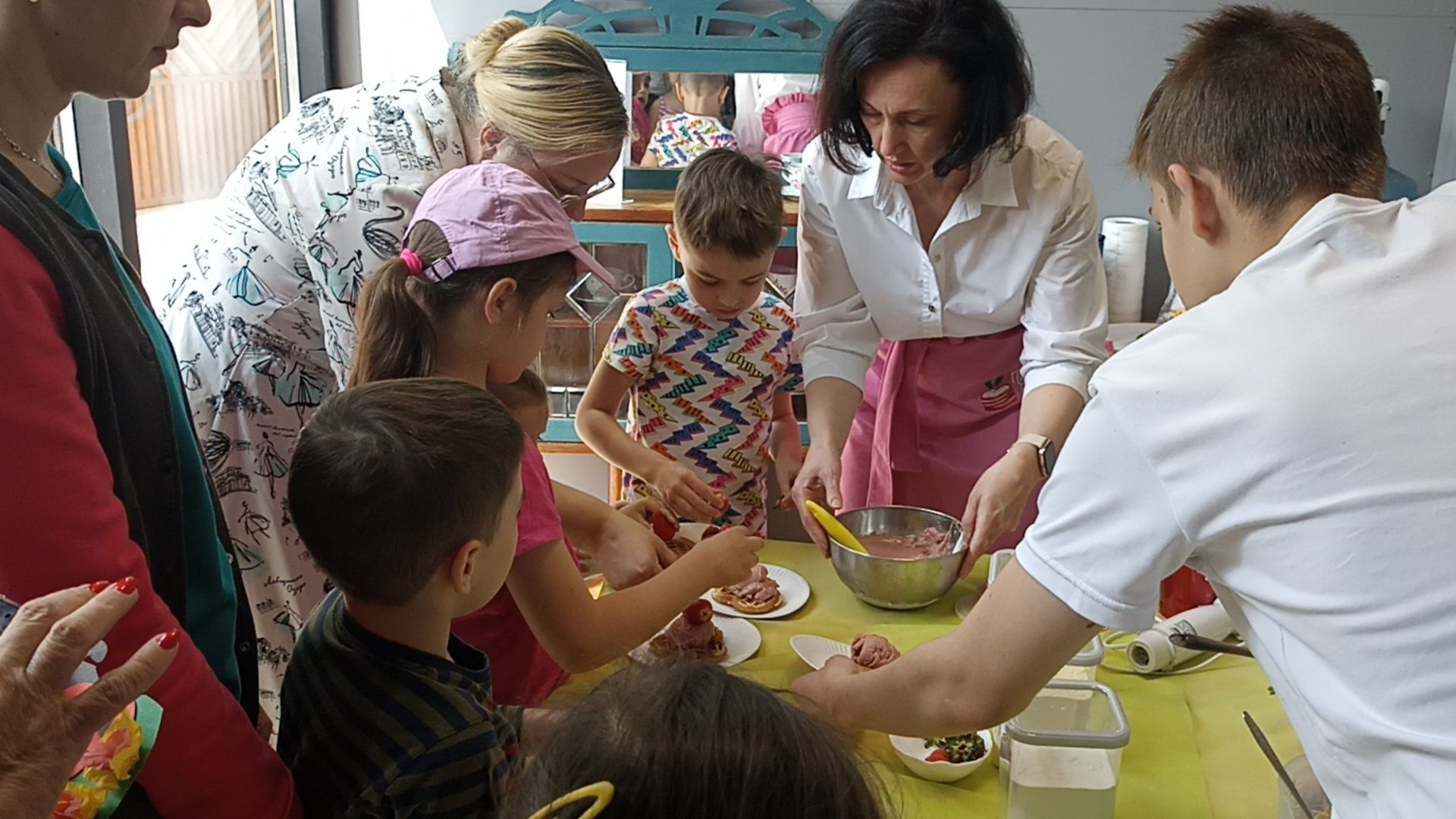 Серпухов, Подмосковье, парк, дети, десерт