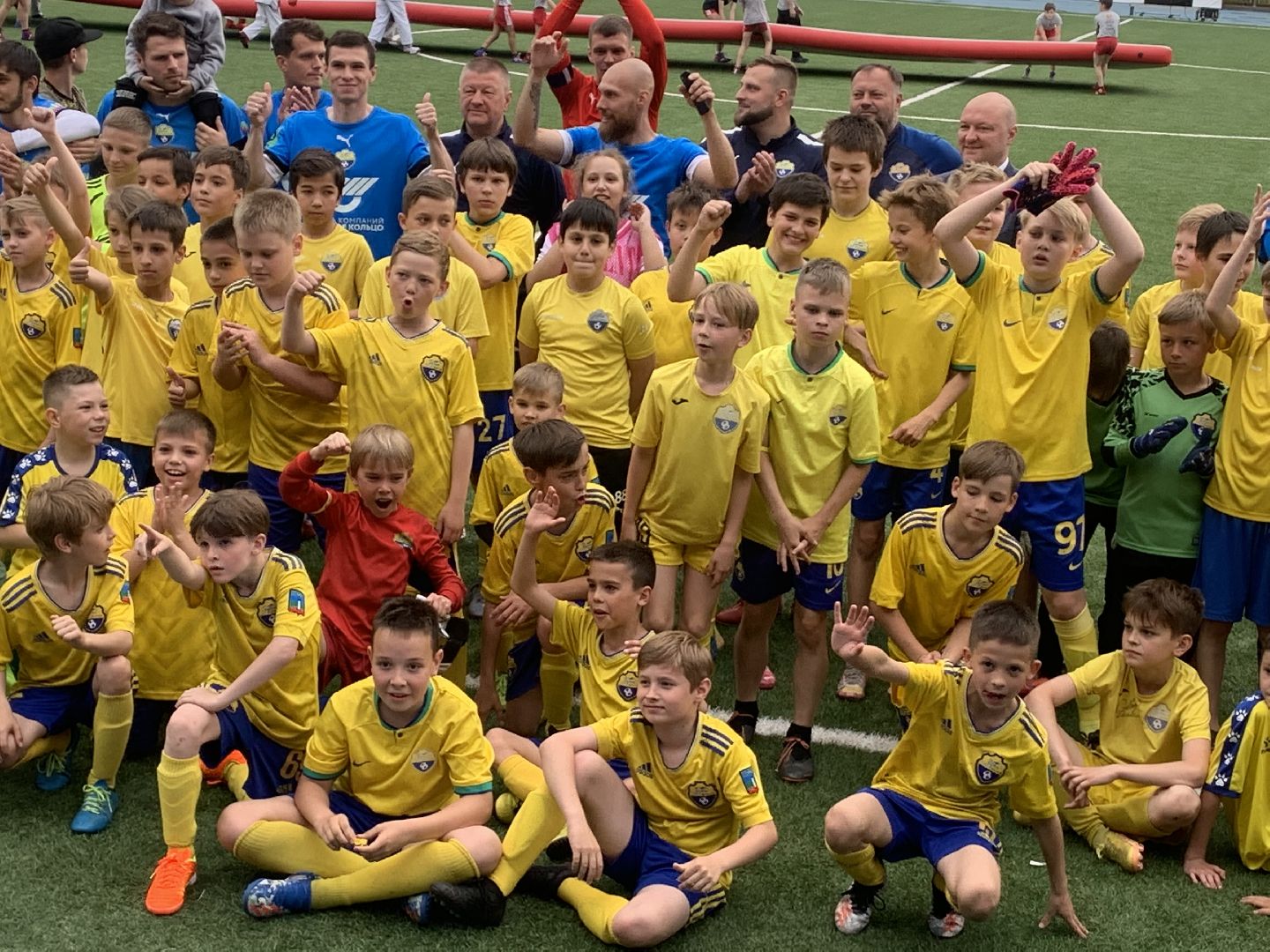Дети, футбол,