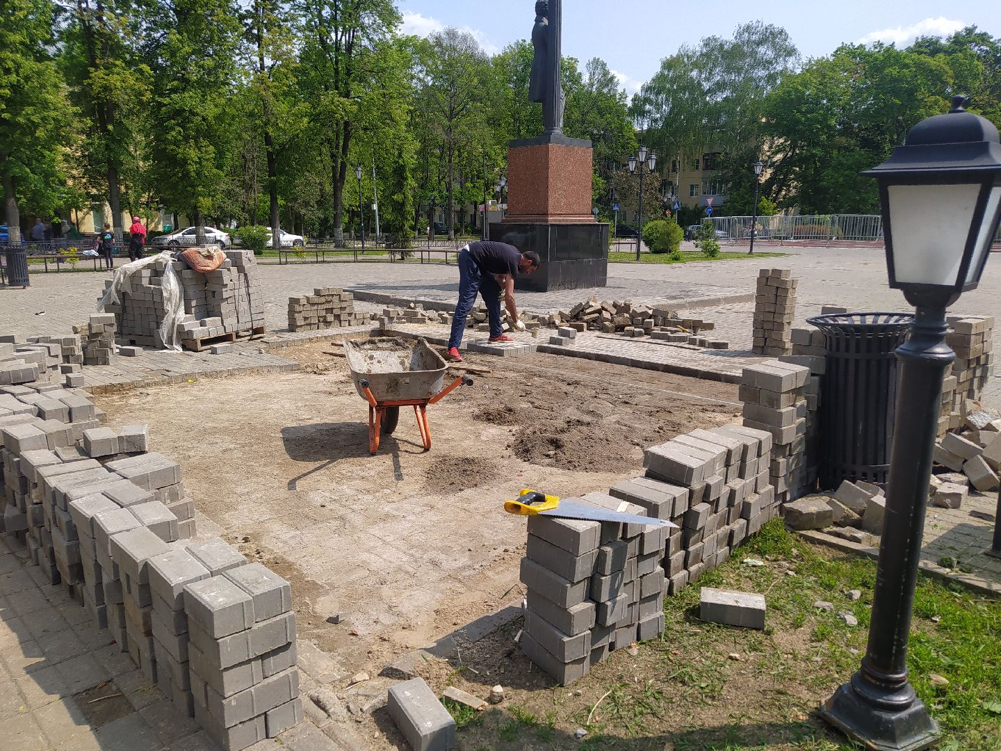 Брусчатка, замена, памятник, площадь