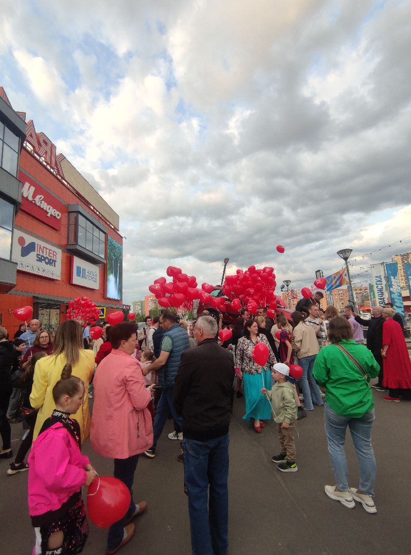 Воздушные шары, благотворительная акция, ТРК Маяк, Дубна