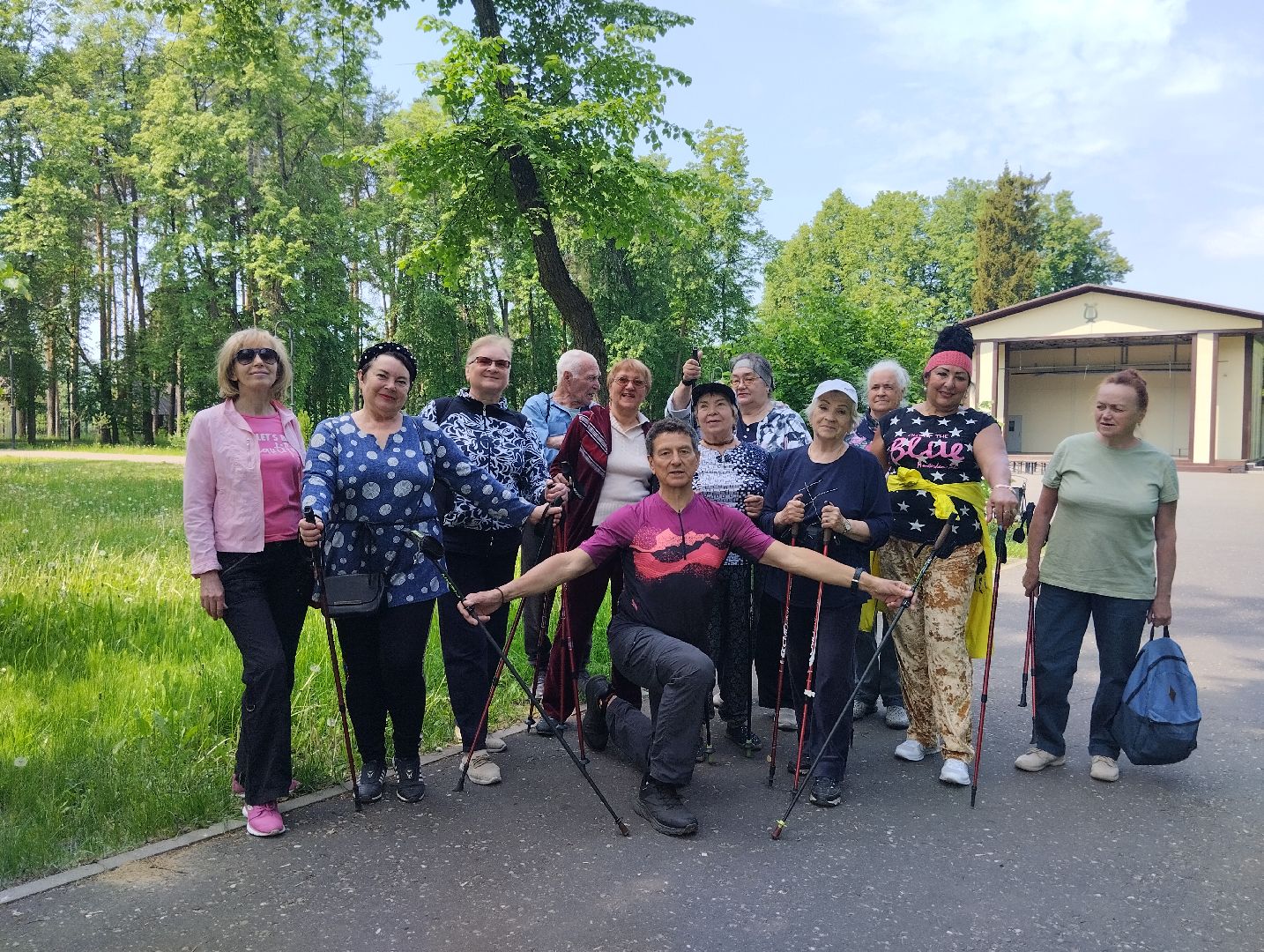 Скандинавская ходьба, спорт, Глуховский парк, Ногинск, Богородский городской округ