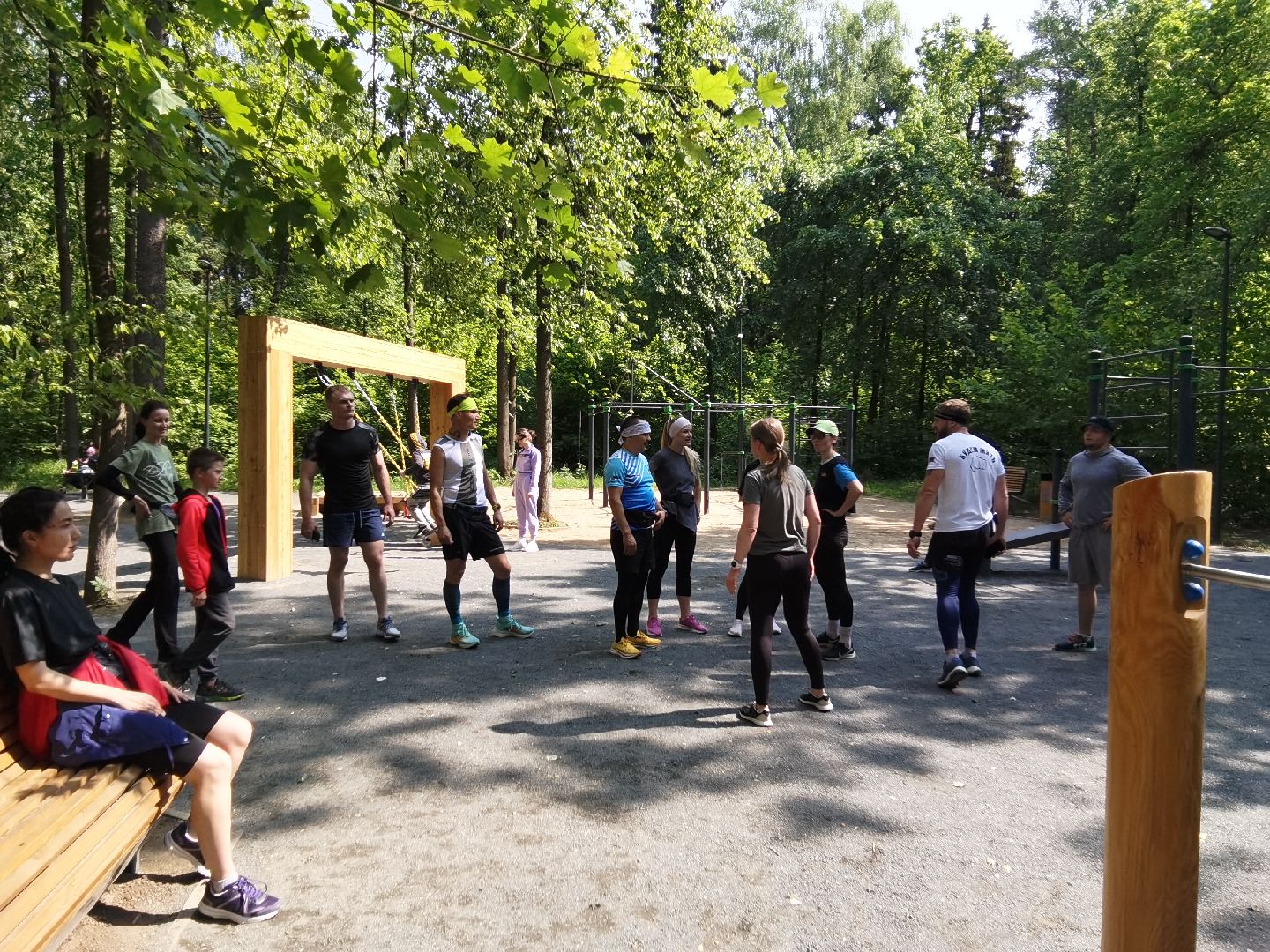 Балашиха, Ольгинский лесопарк, микрорайон Новое Павлино, Троянцы, спорт, патриотизм, пробежки, йога, тренировки в Ольгинском лесопарке