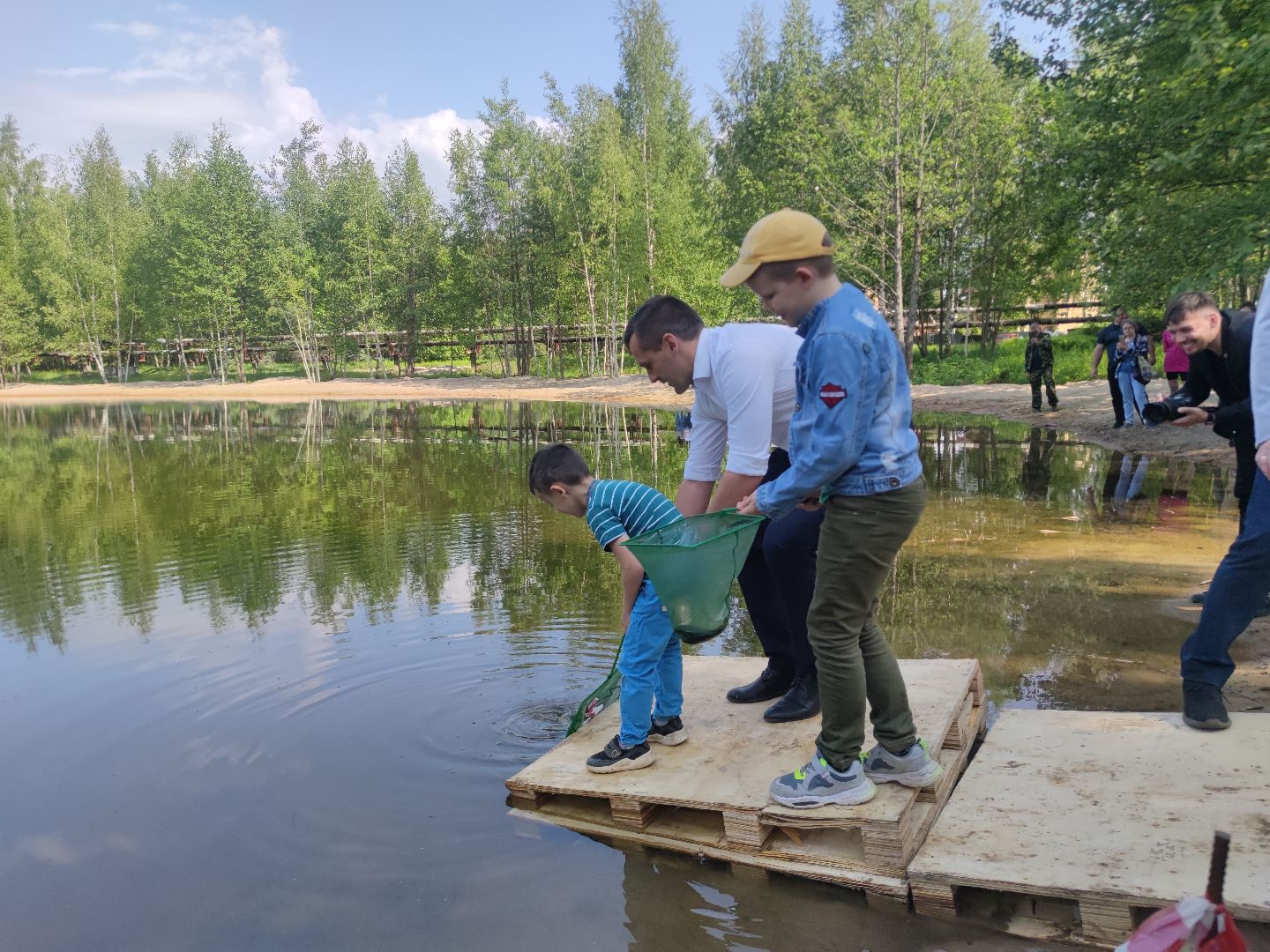 Губернаторская программа, зарыбление пруда, экологическая акция, Дубна
