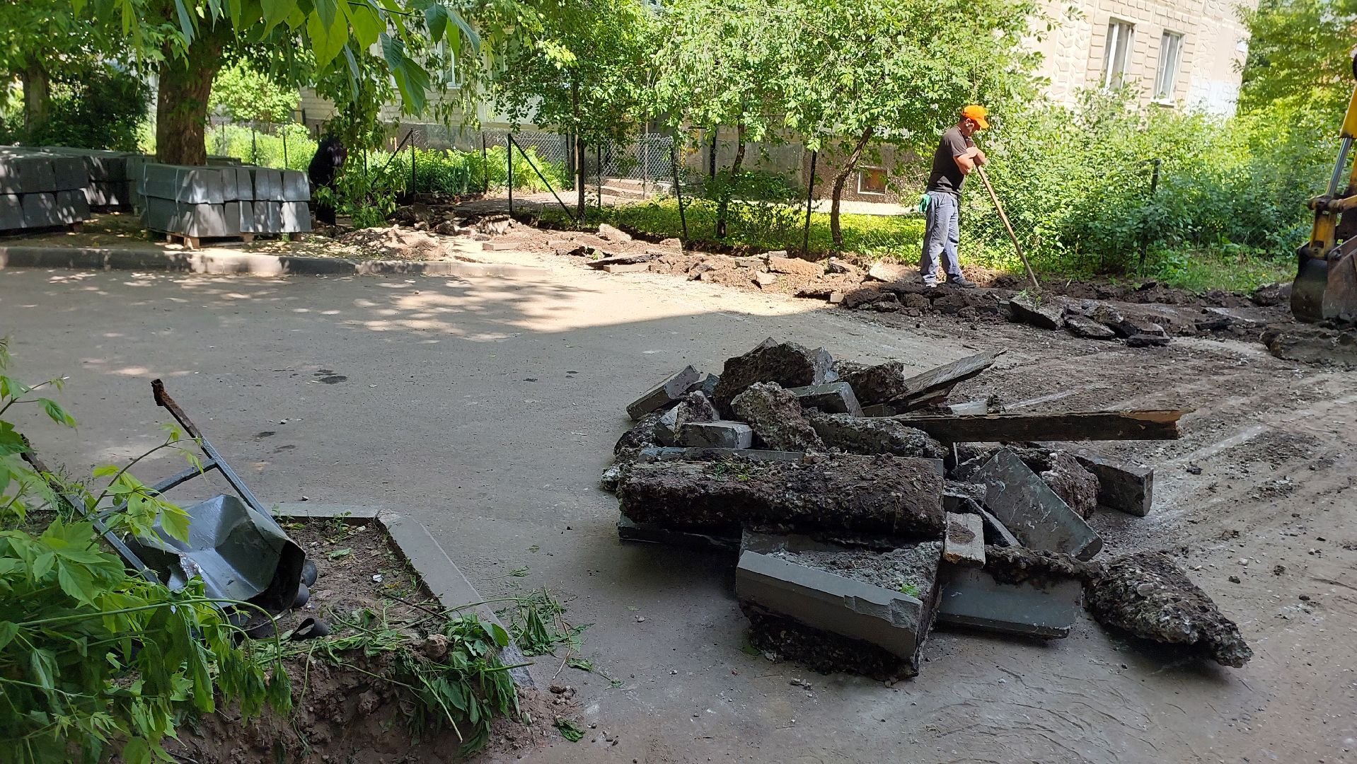 двор, благоустройство, асфальт, дороги, бордюры, серпухов,