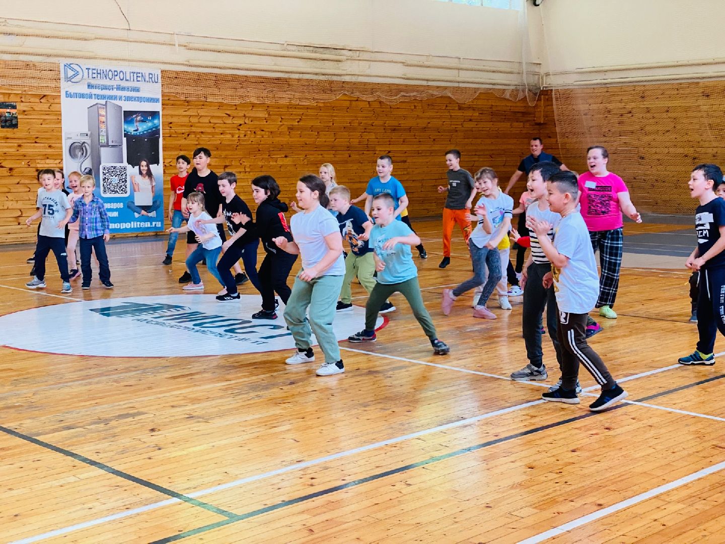 Домодедово, лагерь, спортзал, школа, лето, дети, каникулы