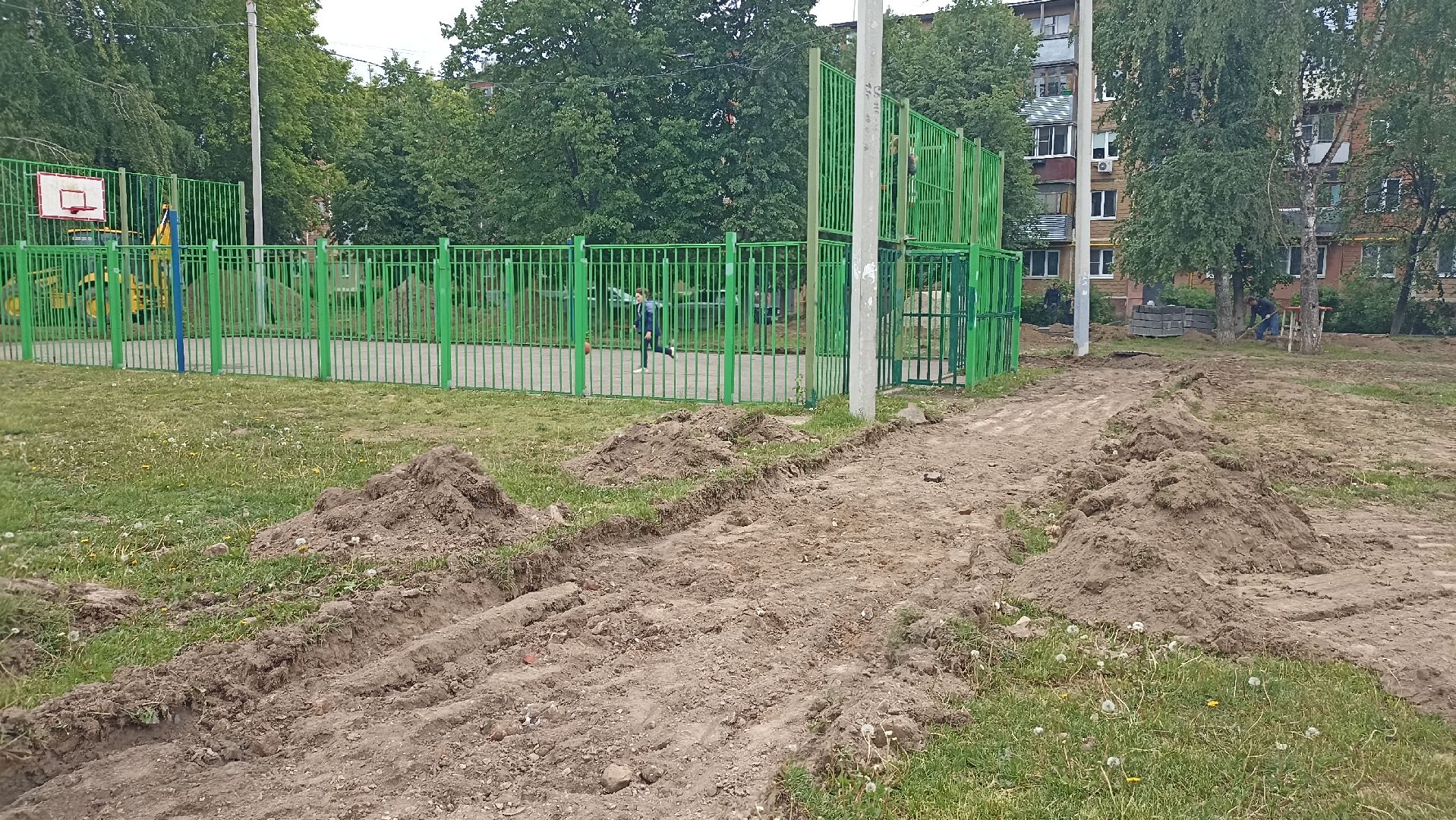 Серпухов, Подмосковье, благоустройство, бордюры, парковки, детскиеплощадки