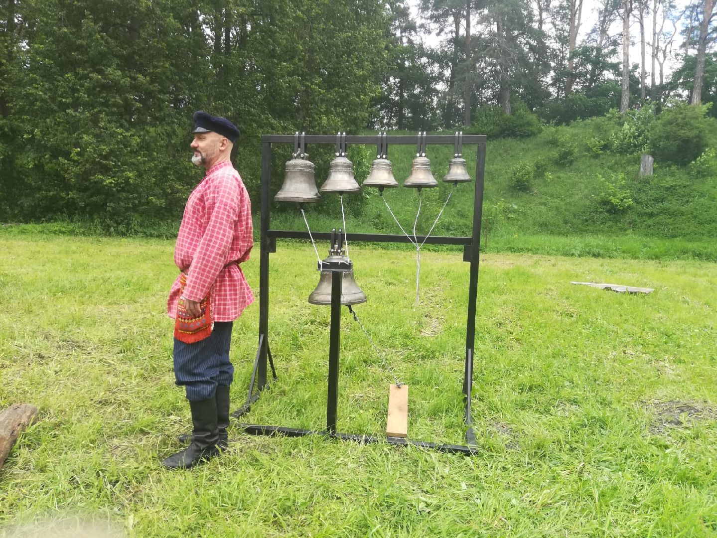 Звенигород, собор Уцииспения Божией матери на Городке, Троица, воскресная школа при Успенском храме, праздничное представление, фольклор, народные тради