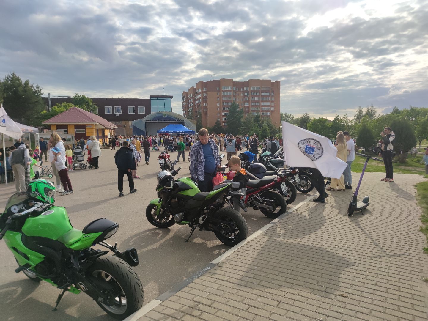 Мотоцикл, выставка, дети, Дубна