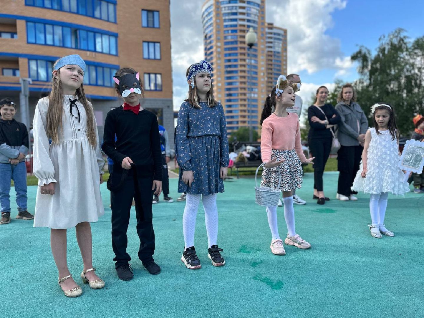 Реутов, образование, общество, Пушкин, поэзия