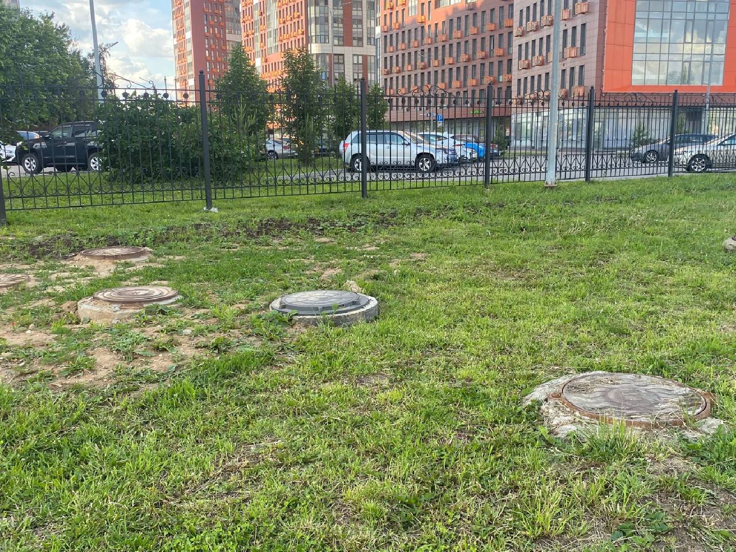 Химки, люки, водоканал