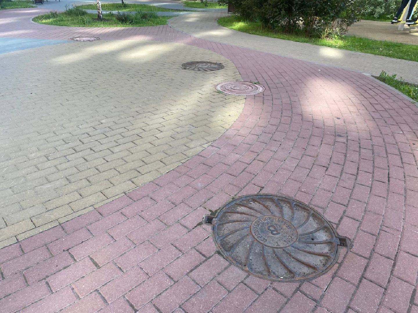 Химки, люки, водоканал