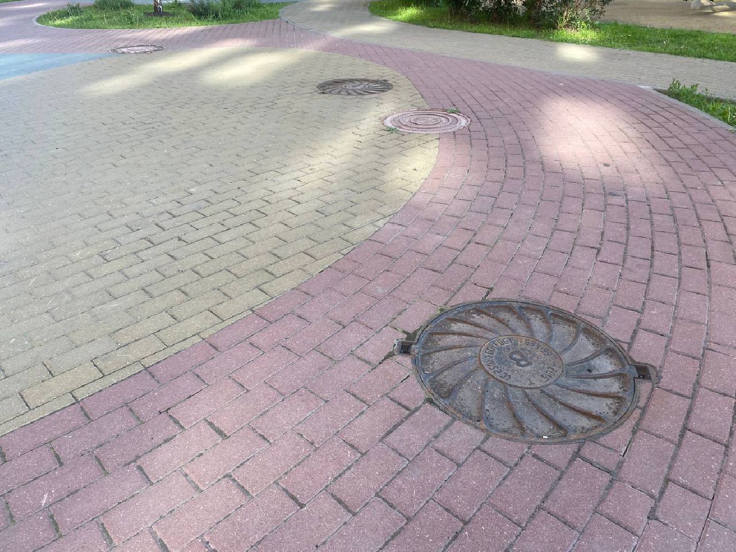 Химки, люки, водоканал