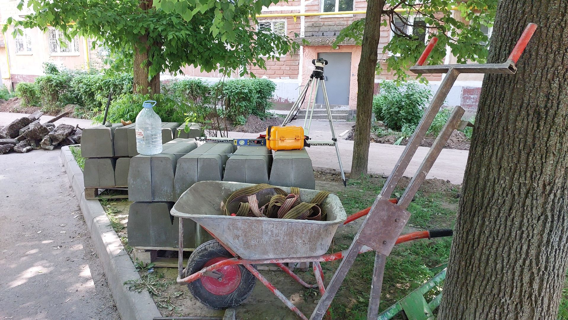 благоустройство, строительство, серпухов, асфальт, бордюры, парковки,