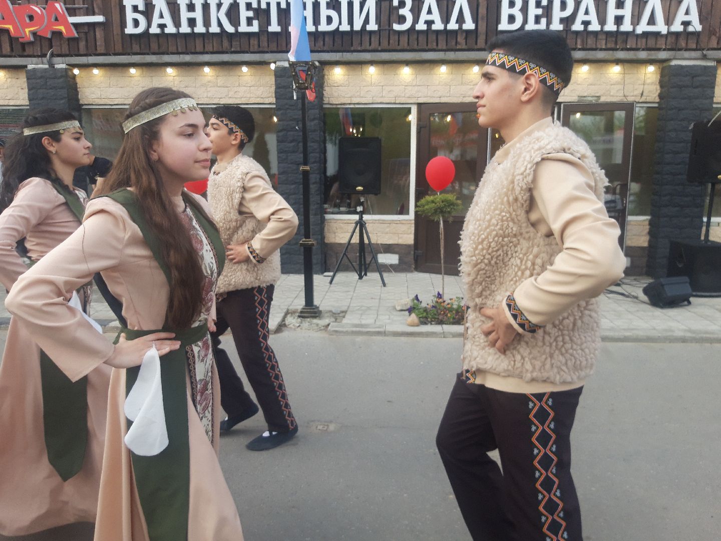 концерт, двор,