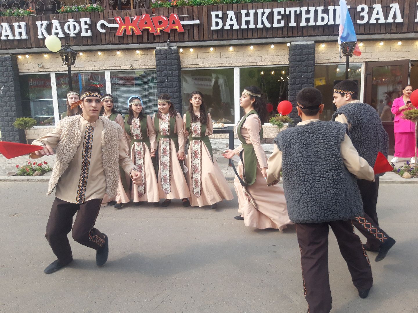 концерт, двор,