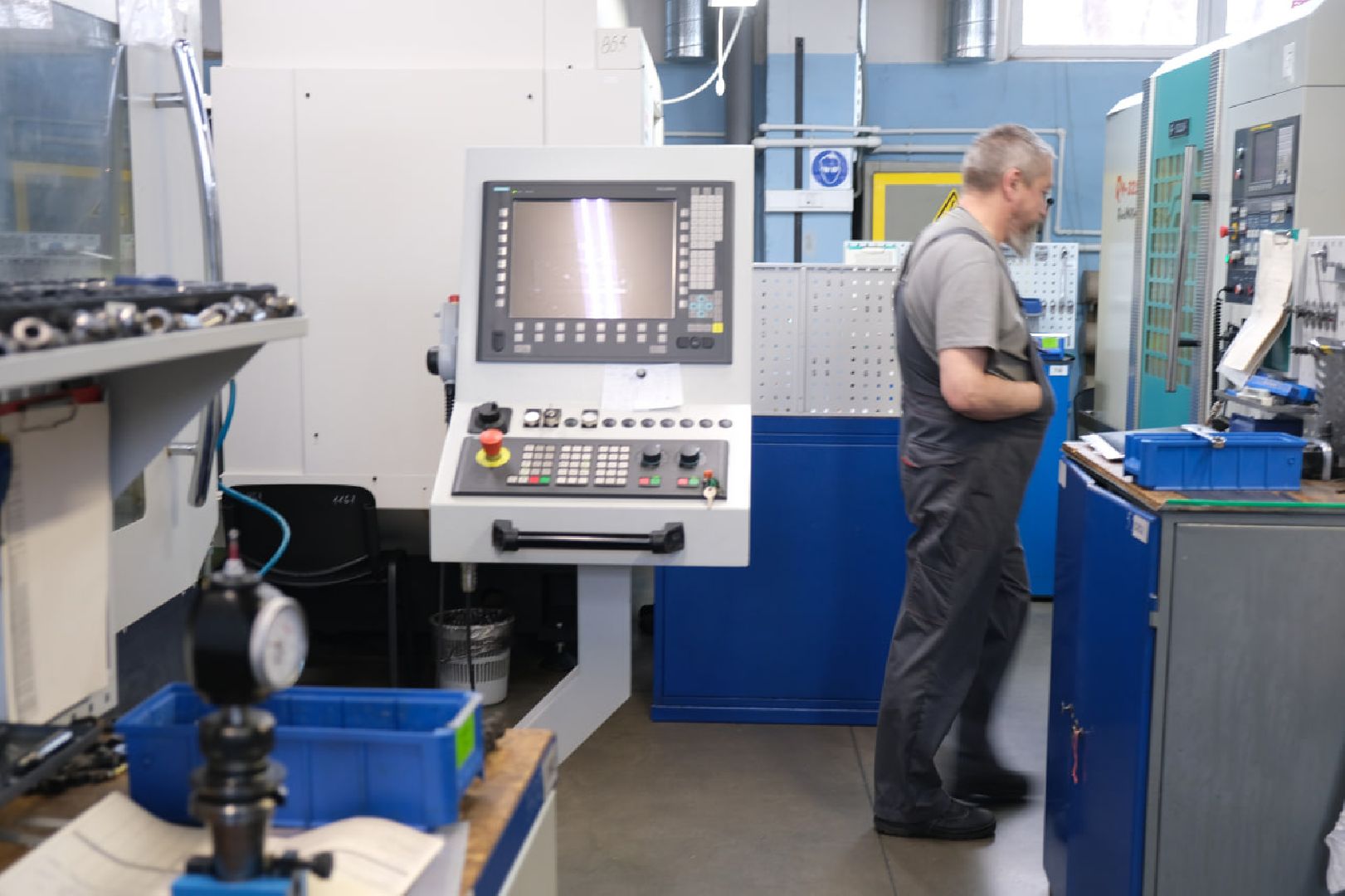 Пущино, экономика, медицина