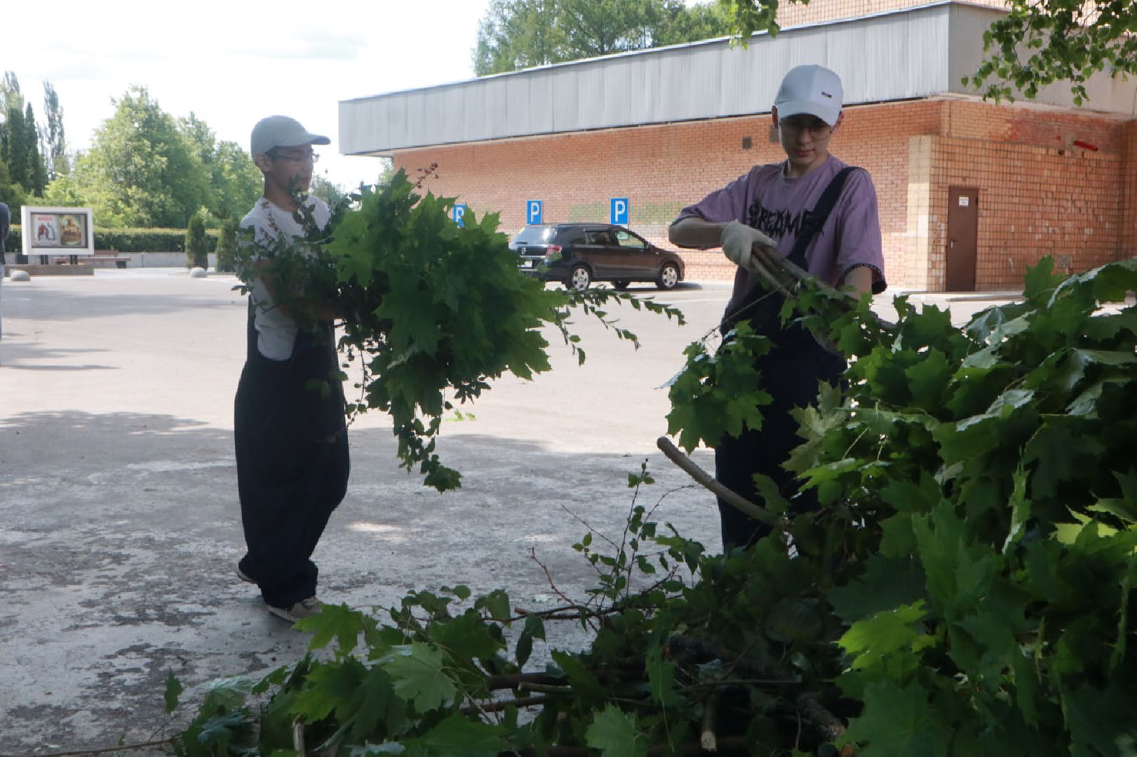 Пущино, молодежь