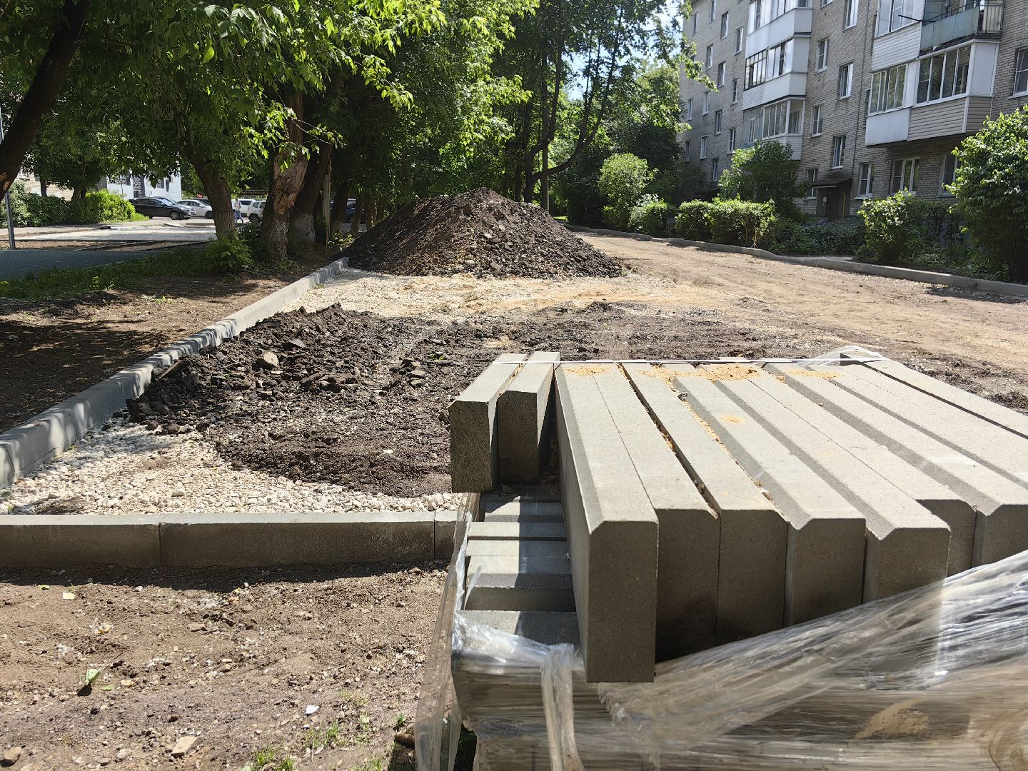 Асфальт, дорога, щебень, укладка