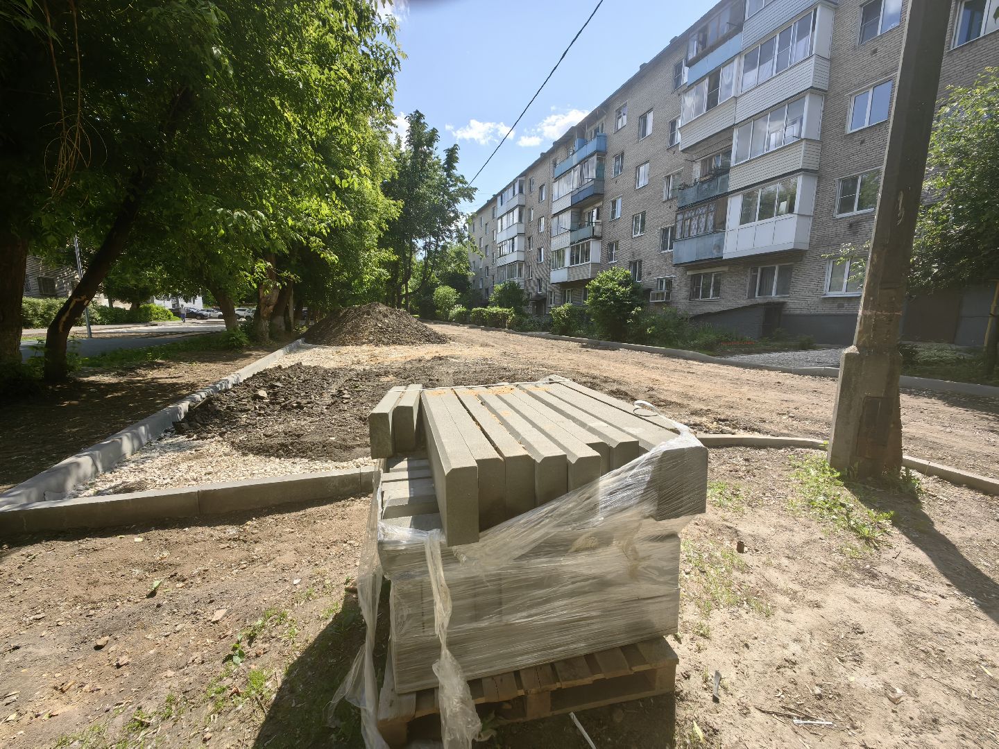 Асфальт, дорога, щебень, укладка