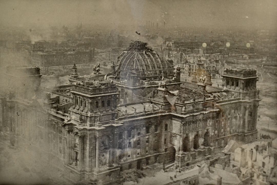 Балашиха, фото, музеи, выставки, Виктор Тёмин, Парад Победы, Знамя Победы над Рейхстагом в Берлине, фотокорреспондент