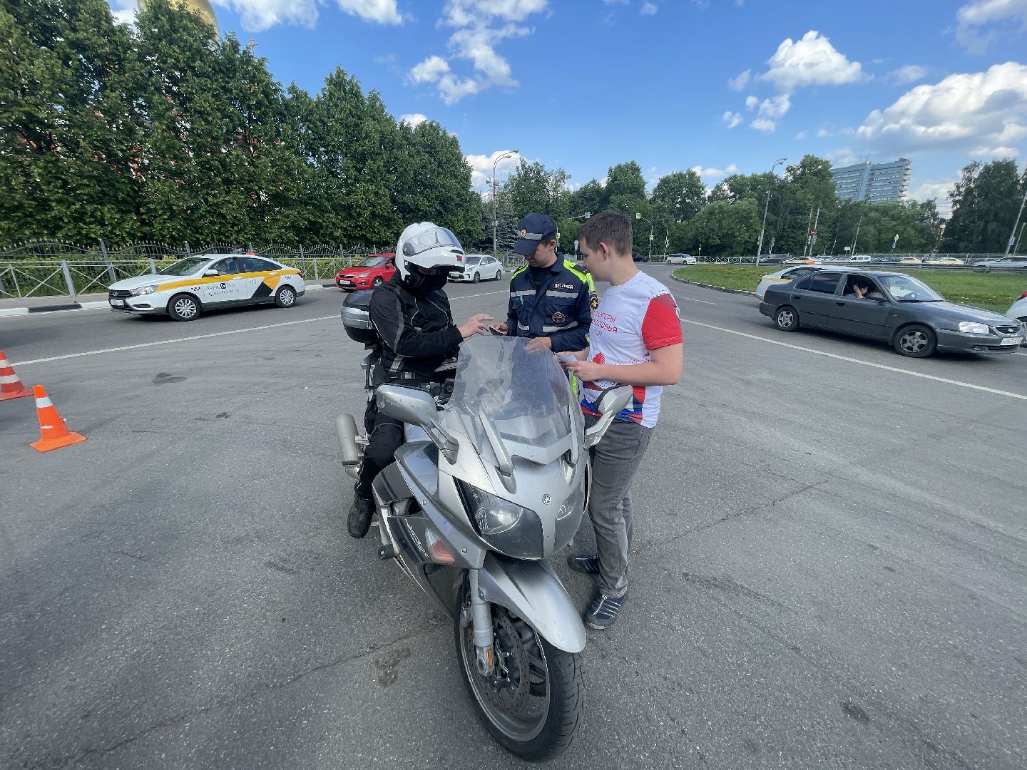 Волонтёры, безопасность, День России, Одинцово, ГИБДД