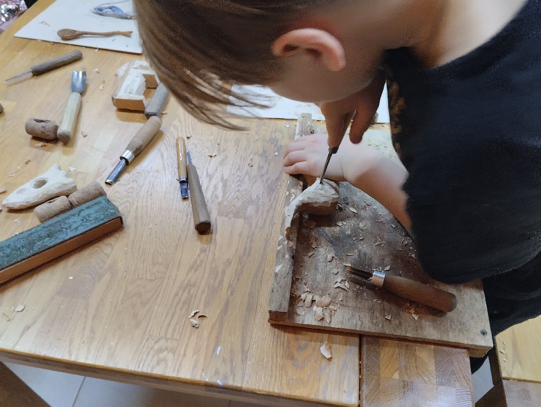 Резьба по дереву, Генезис