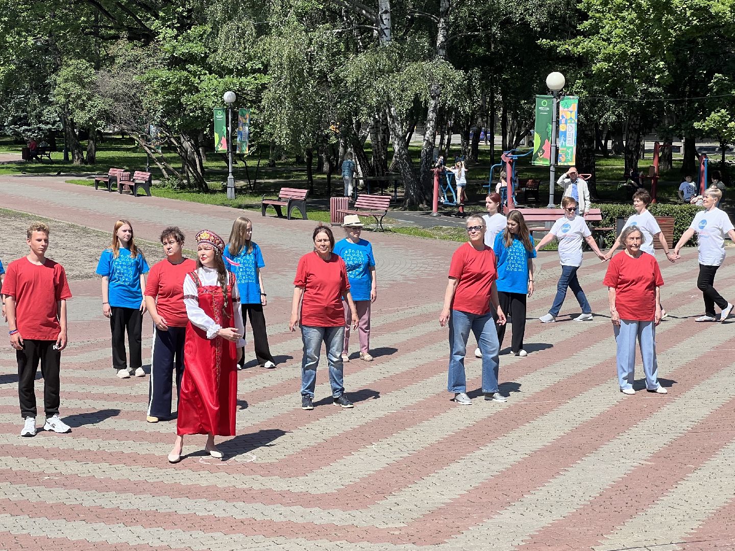 Химки, флешмоб, сквер Юбилейный, День России