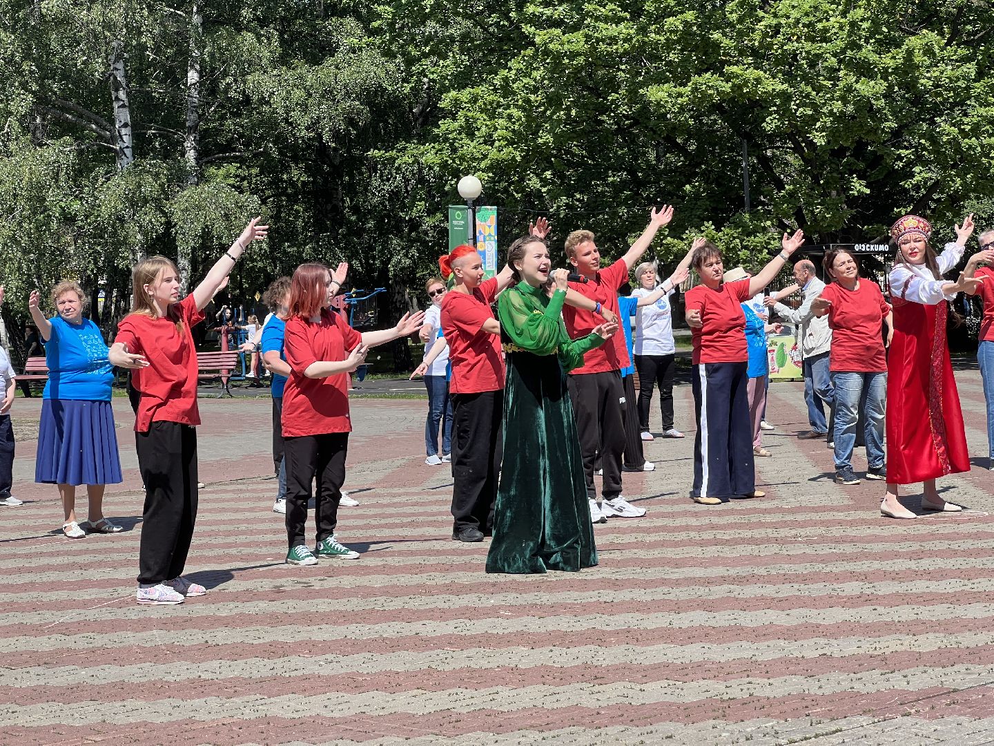 Химки, флешмоб, сквер Юбилейный, День России