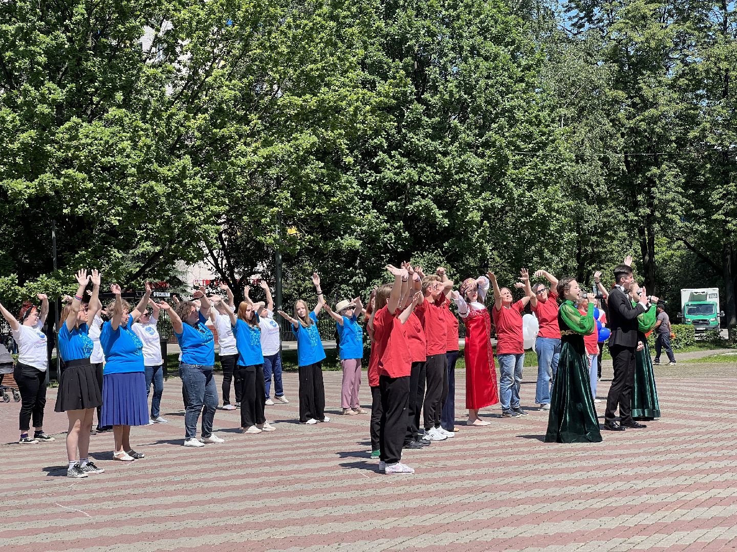 Химки, флешмоб, сквер Юбилейный, День России