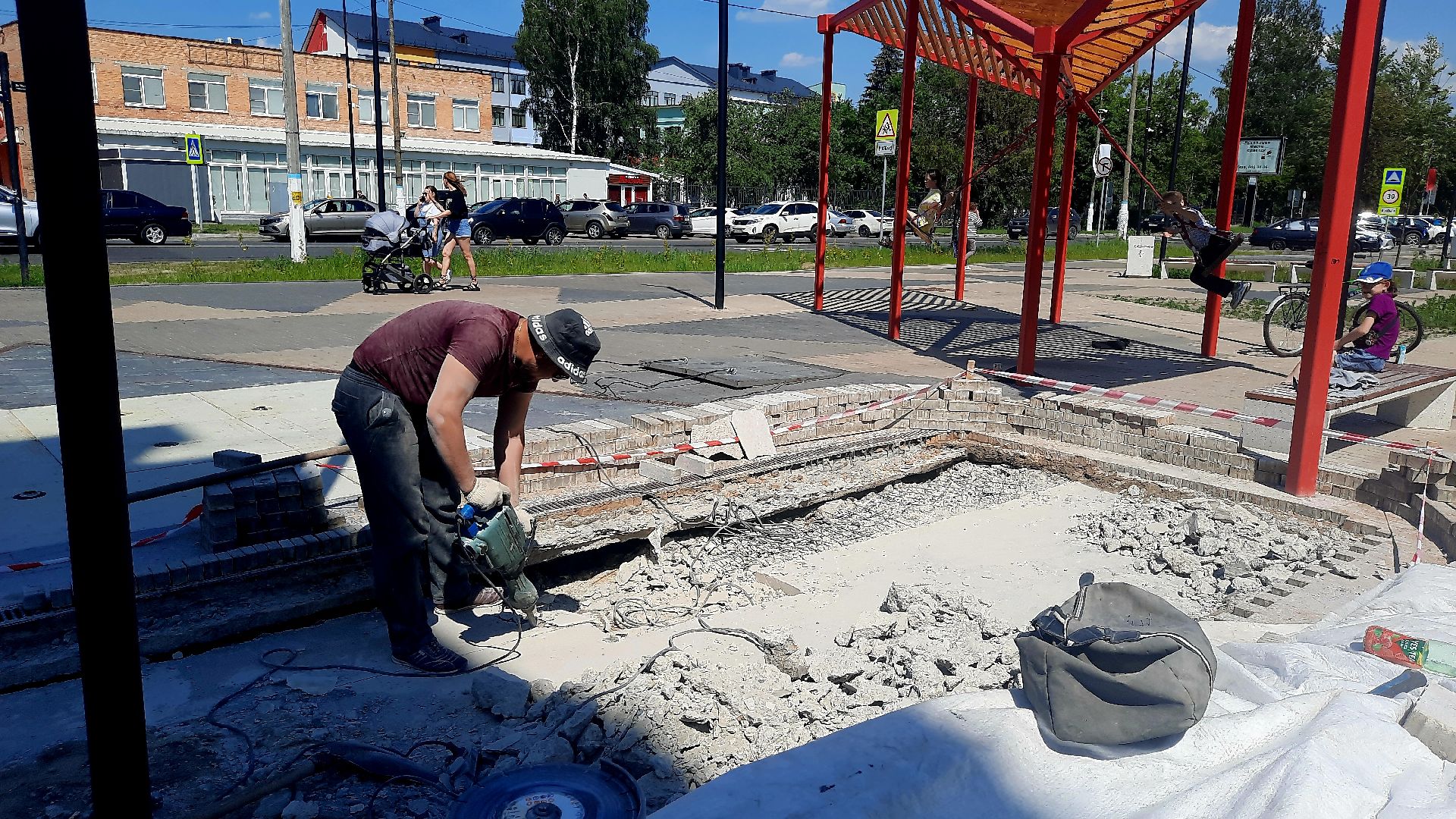 Шатура, Бульвар Мира, ремонт фонтана