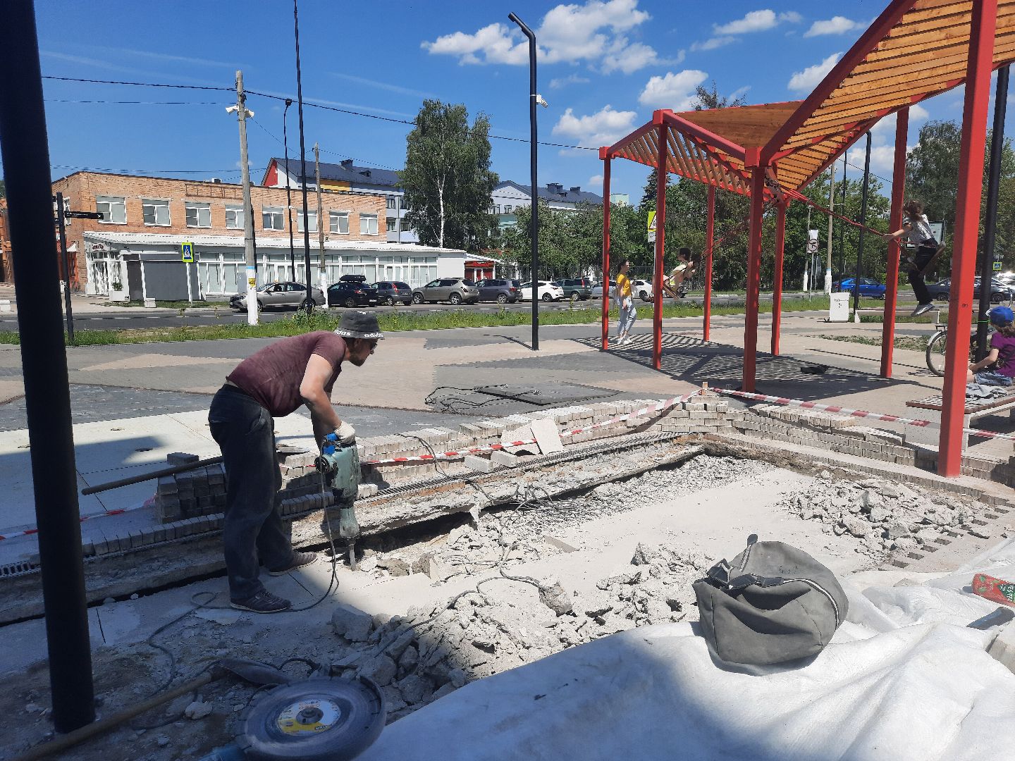 Шатура, Бульвар Мира, ремонт фонтана