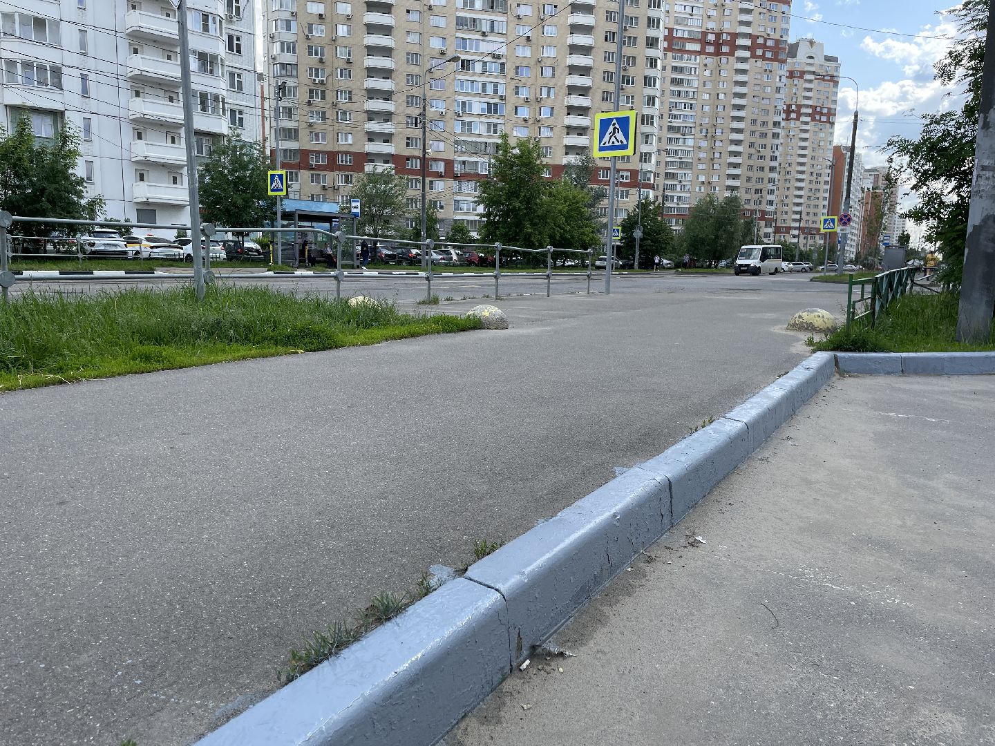 Бордюры, окраска, серый, Люберцы