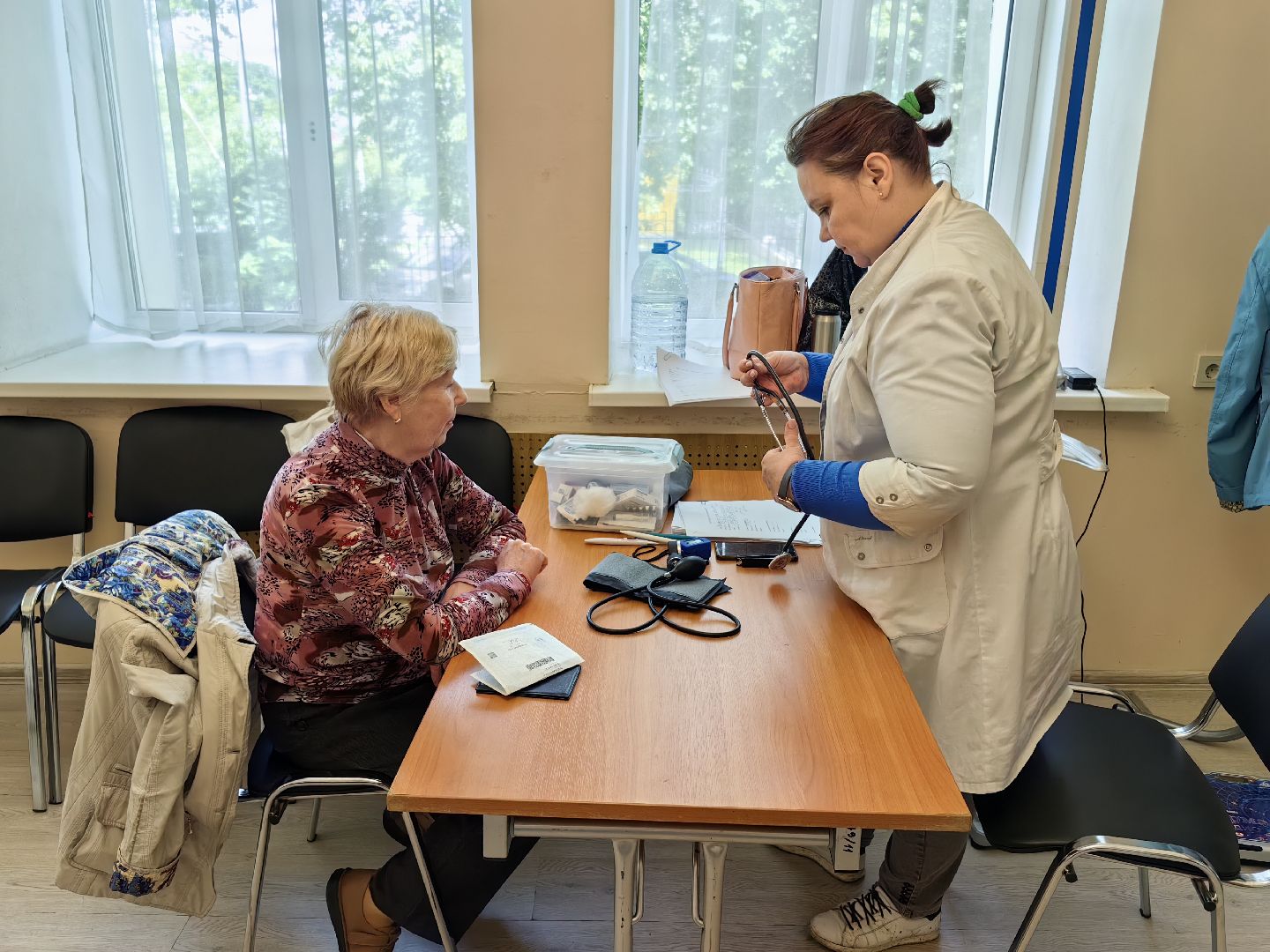 Диспансеризация, врач, жители, анализы