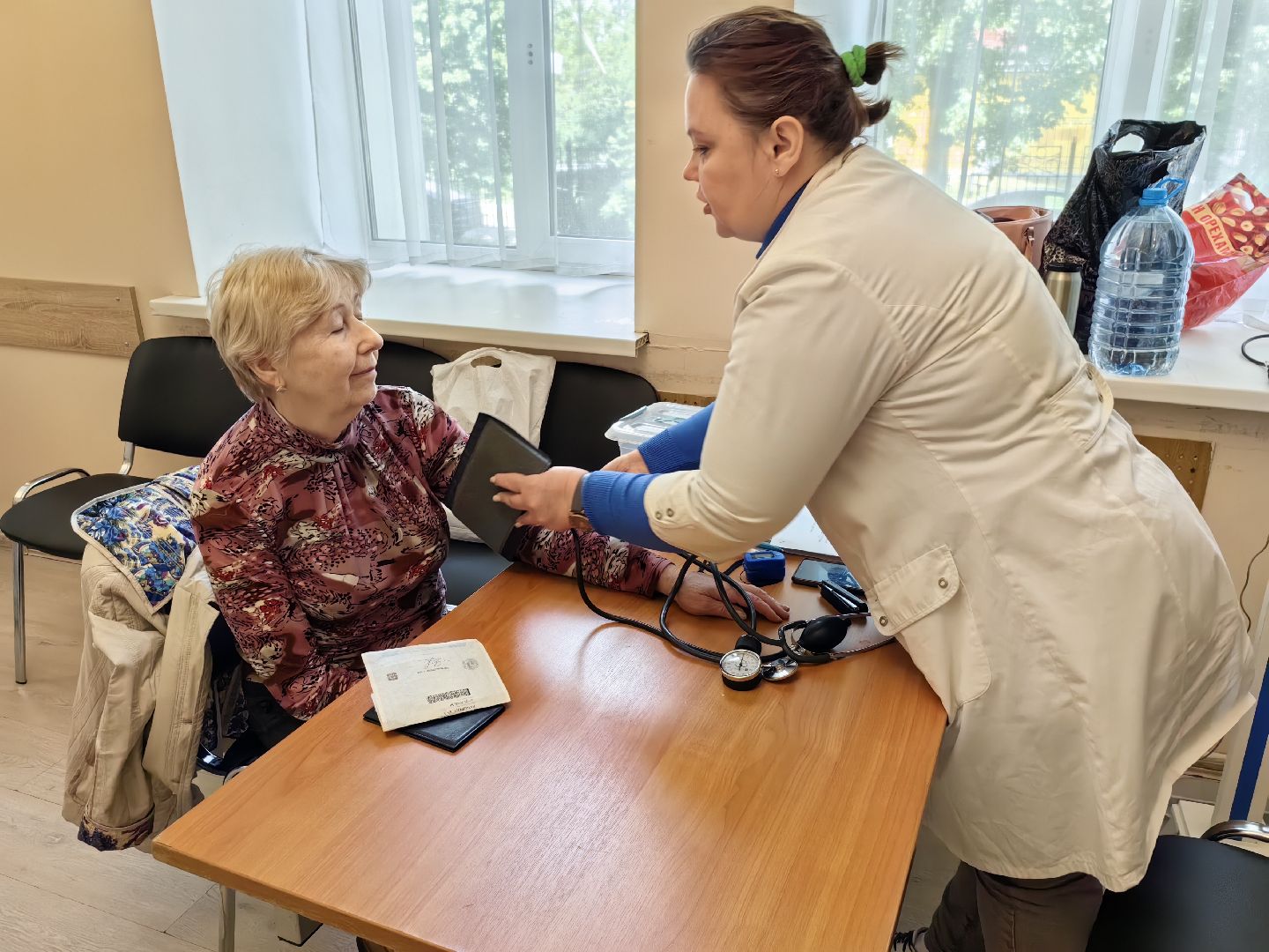 Диспансеризация, врач, жители, анализы