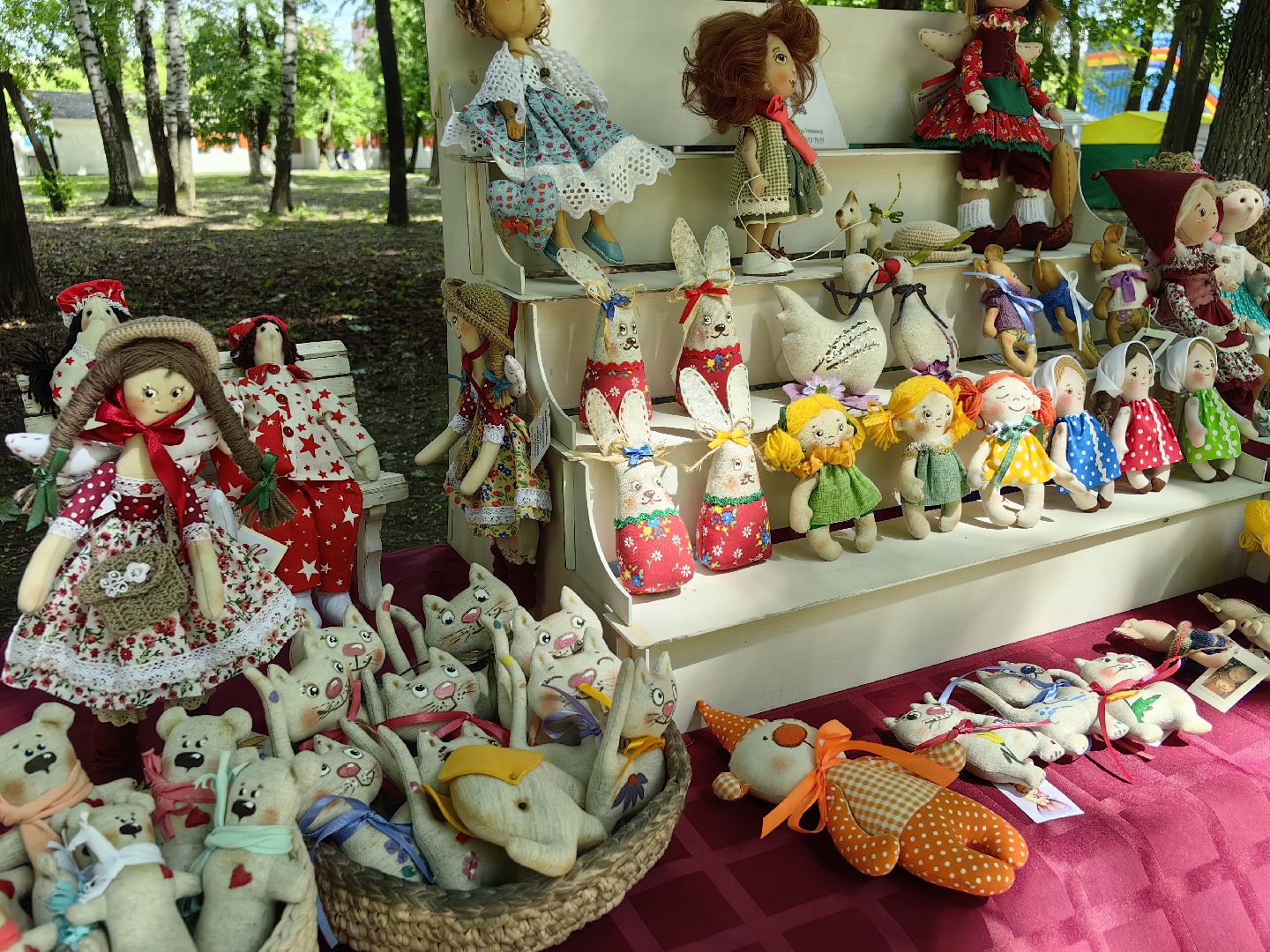 Изделия, эпоксидная смола, игрушки, часы, ярмарка, предприниматель